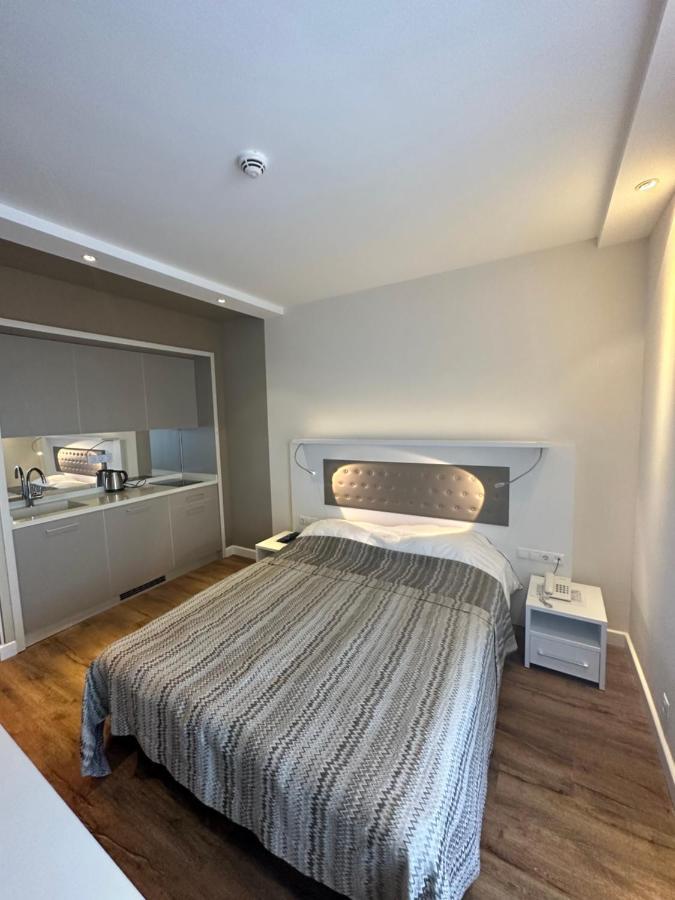 Alliance Palace Aparthotel By Marriott 바투미 외부 사진